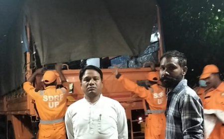 लखनऊ के लोक बंधु अस्पताल में लगी भीषण आग, आदर्श संग्राम पार्टी के राष्ट्रीय अध्यक्ष गौतम भारती ने मौके पर पहुँचकर लिया जायज़ा