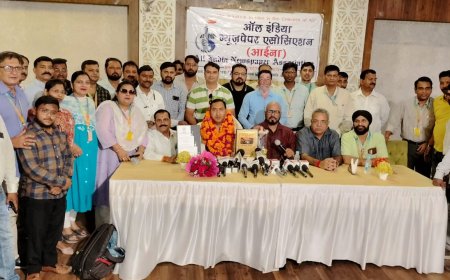 जर्मनी में होम्योपैथिक के ऐतिहासिक सम्मेलन में सम्मानित हुए डॉक्टर आदर्श त्रिपाठी 