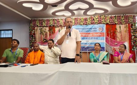 जनपद लखनऊ के चंद्रा बैंक्वेट हाल में वीर एकलव्य एजुकेशनल एंड सोशल वेलफेयर ट्रस्ट द्वारा प्रस्तावित वीर एकलव्य छात्रावास निर्माण हेतु कोर कमेटी की बैठक सम्पन्न