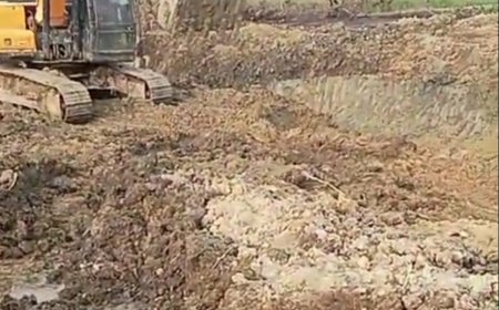 आबादी की जमीन पर अवैध खनन