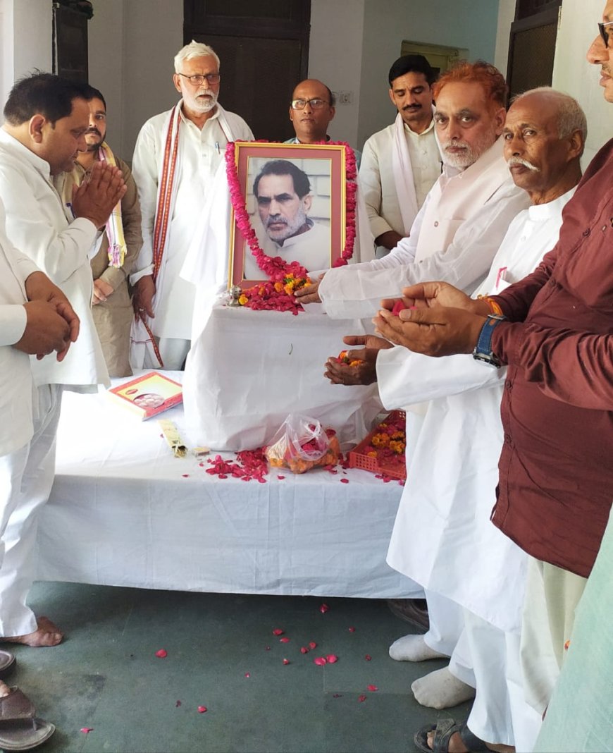 चंद्रशेखर : एक जीवंत संवेदना के प्रतीक