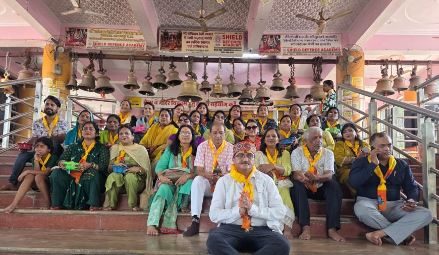 श्रावण माह के पवित्र महीने में वैश्य समाज सेवा उत्तर प्रदेश एवं हिंदू महिला सेवा समिति के सदस्यों द्वारा आज बख्शी का तालाब