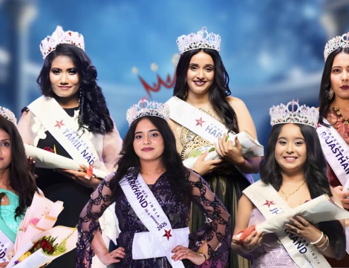 Contestants won prestigious titles on the stage of Mrs. Forever India