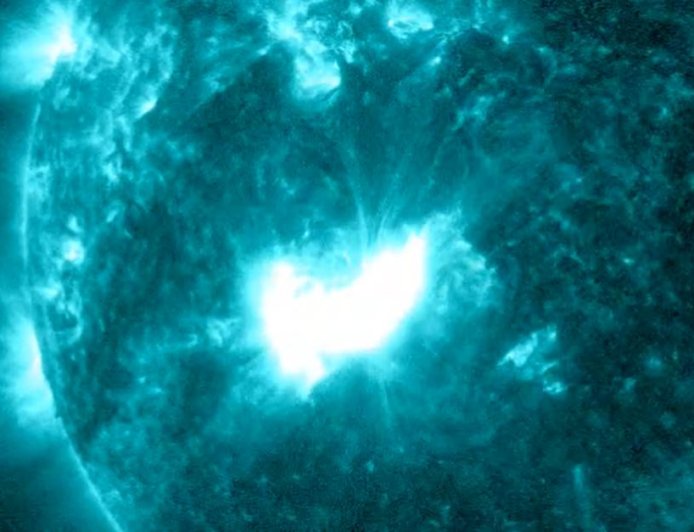 अंतरिक्ष मौसम भी हुआ नासाज, आ रहा है एक और सौर तूफान धरती की ओर